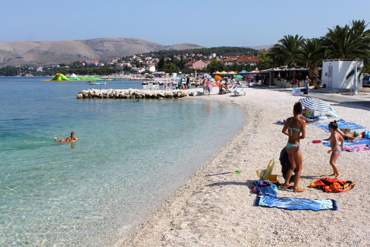 Apartments By The Sea Okrug Gornji, Ciovo - 1069 Trogir Kültér fotó